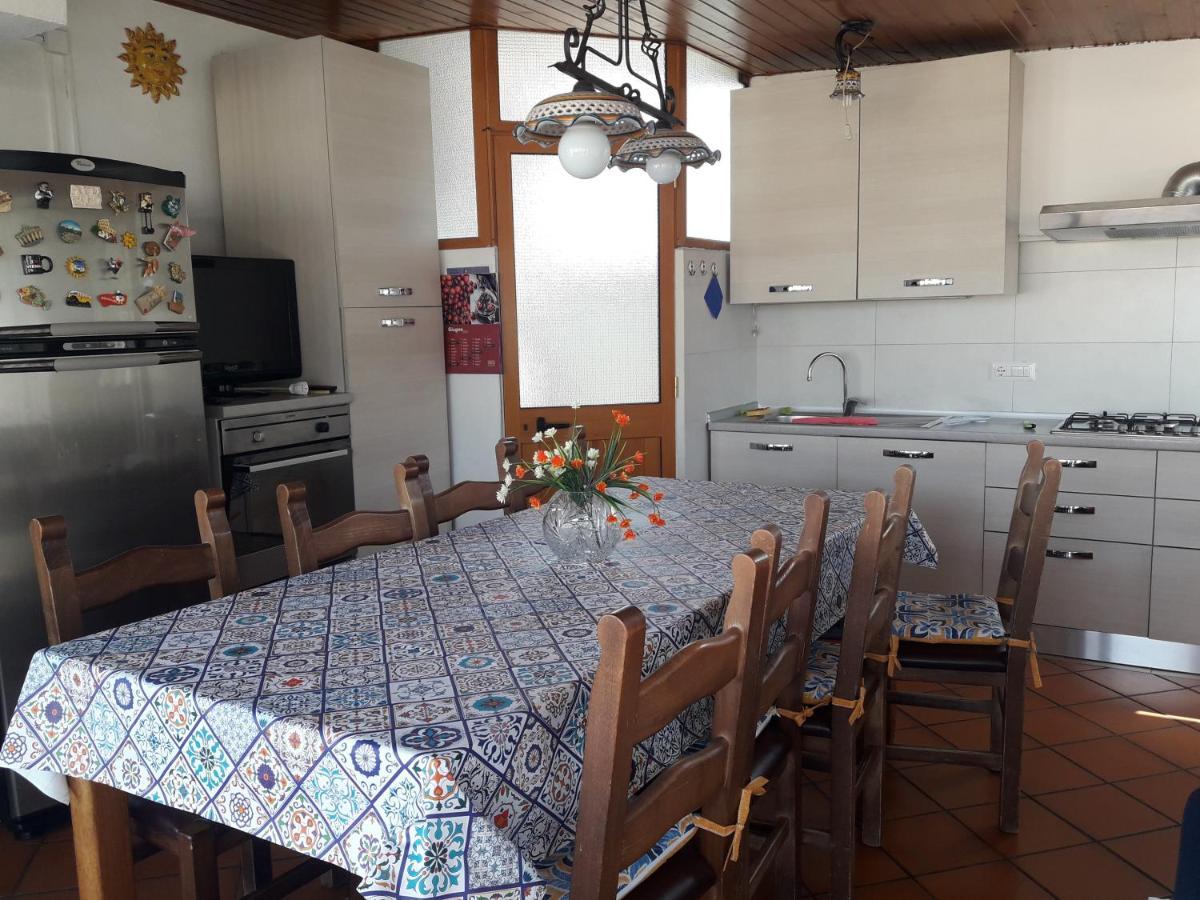 Casa Nupi Appartement SantʼAlessio Siculo Buitenkant foto